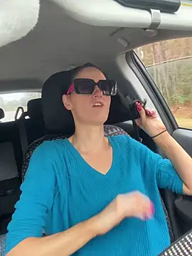 lolabunny9 online show from February 2025 07:21:01 PM