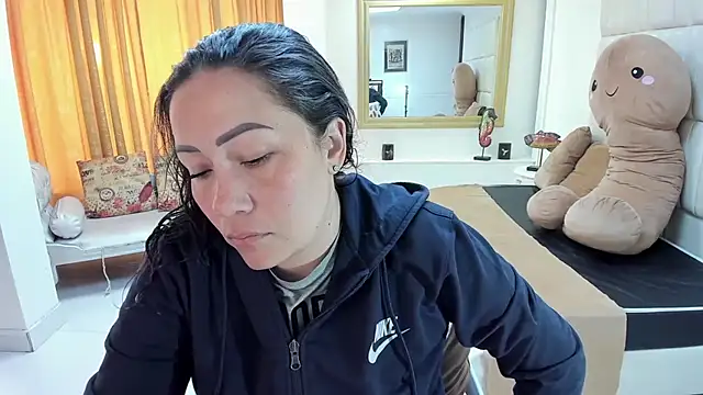 gaby trent online show from September 2025 01:13:01 PM