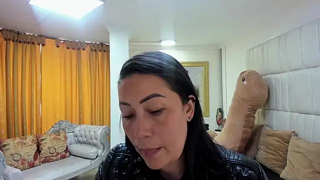 gaby trent online show from October 2025 03:24:02 PM