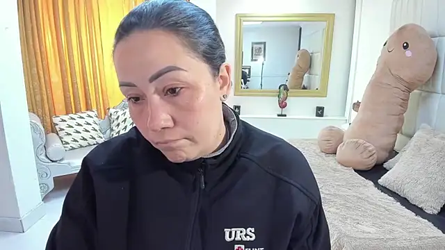 gaby trent online show from November 2025 12:53:01 PM