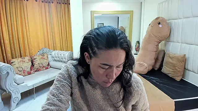 gaby trent online show from October 2025 01:45:01 PM