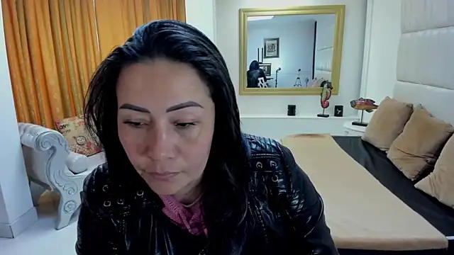 gaby trent online show from September 2025 01:50:02 PM