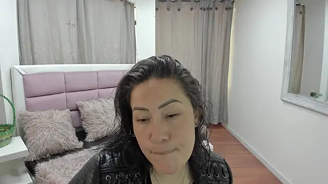 Snapshot of gaby_trent chatting on May 2026 04:28:01 PM gaby trent online show from May 2026 04:28:01 PM