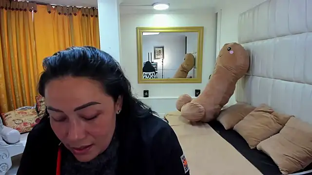 gaby trent online show from October 2025 01:52:01 PM