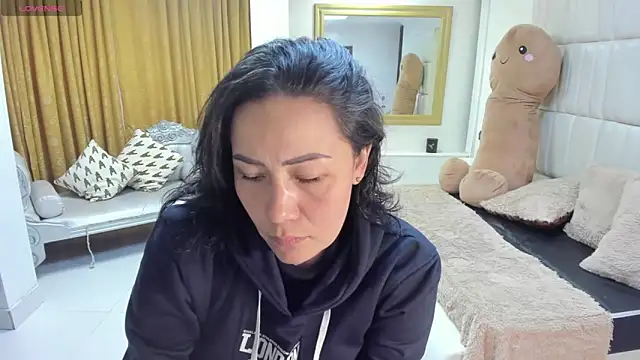 gaby trent online show from November 2025 12:05:02 PM