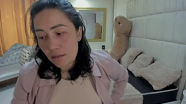 gaby trent online show from February 2026 03:53:01 PM