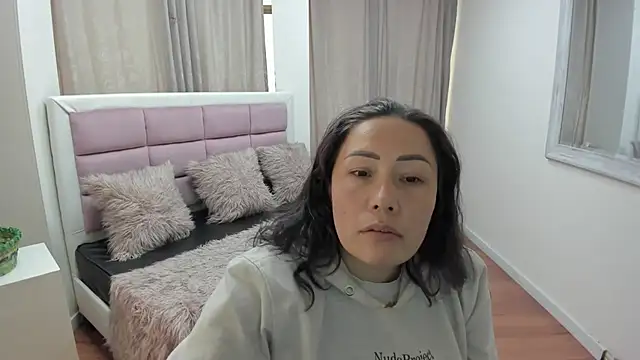 Snapshot of gaby_trent chatting on May 2026 03:09:01 PM gaby trent online show from May 2026 03:09:01 PM