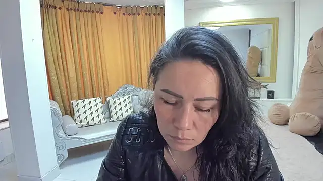 gaby trent online show from October 2025 02:07:01 PM