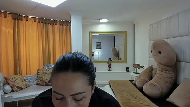 gaby trent online show from September 2025 02:38:02 PM