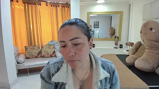 gaby trent online show from September 2025 01:56:01 PM