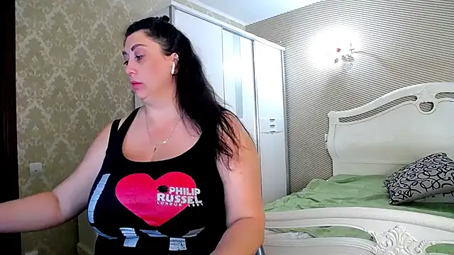 Evelyn Shy online show from September 2025 06:20:02 AM