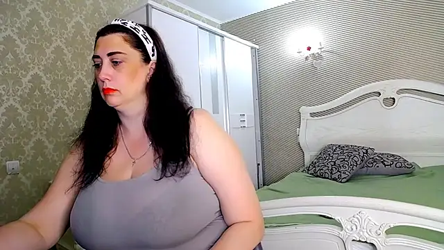 Evelyn Shy online show from July 2026 08:18:02 AM
