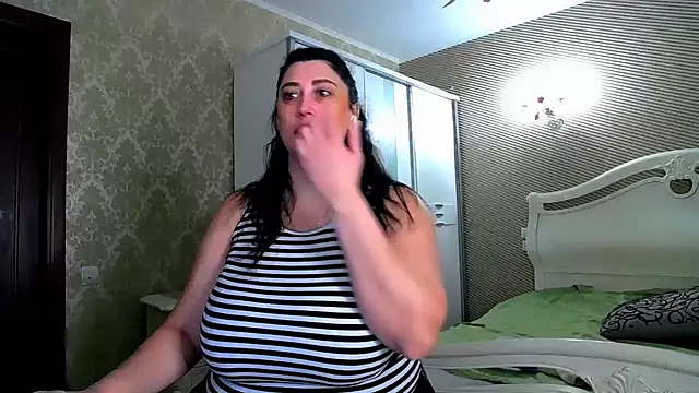 Evelyn Shy online show from March 2025 07:02:01 AM