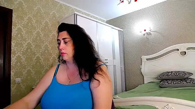 Evelyn Shy online show from June 2026 08:35:02 AM