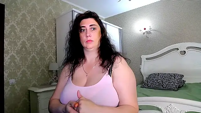 Evelyn Shy online show from July 2026 08:04:02 AM