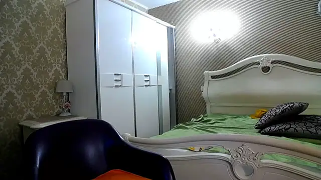 Evelyn Shy online show from February 2025 01:08:01 PM