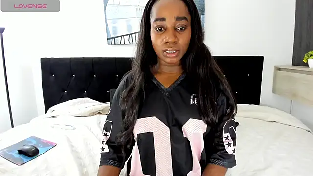 cristaaalclocks1 online show from July 2026 02:28:01 PM