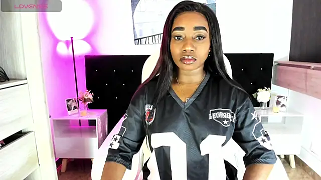 cristaaalclocks1 online show from July 2026 01:19:01 PM