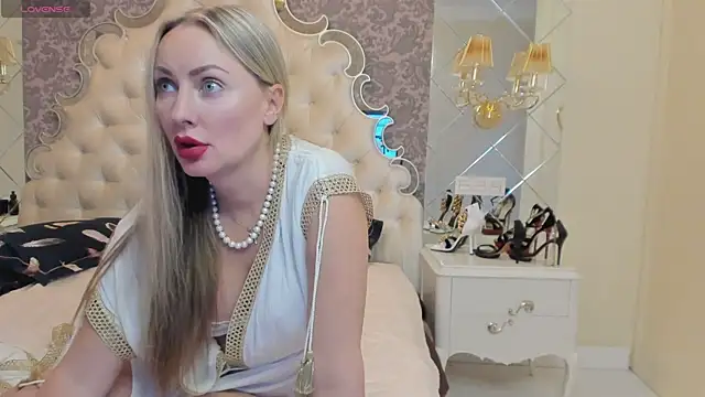 Snapshot of Veola_new chatting on March 2025 11:22:02 AM Veola new online show from March 2025 11:22:02 AM