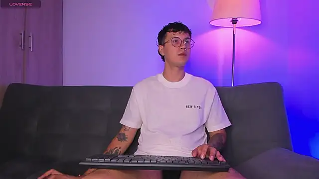 LeaneSeb online show from March 2026 01:12:01 AM