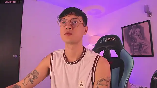 LeaneSeb online show from October 2025 03:32:01 AM