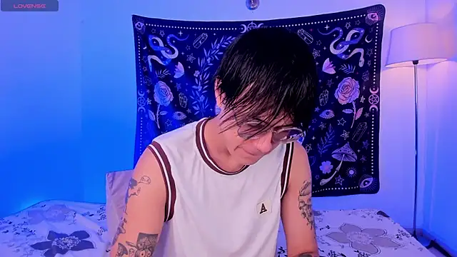 LeaneSeb online show from February 2025 06:41:02 PM