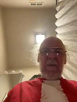 ScaryFun69 online show from November 2025 07:03:01 PM