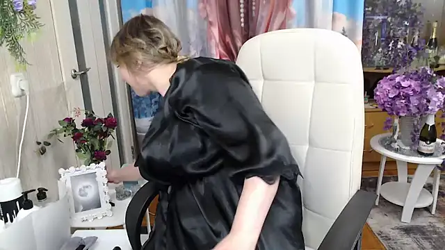 Mika Passion online show from March 2026 08:04:01 AM