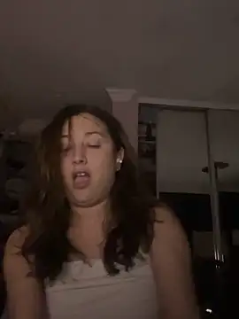 CrazyKittenMeow online show from May 2026 04:32:02 AM