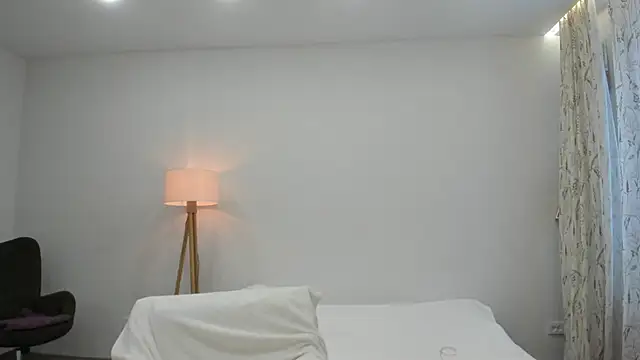 Alexisweet online show from November 2025 03:00:02 AM