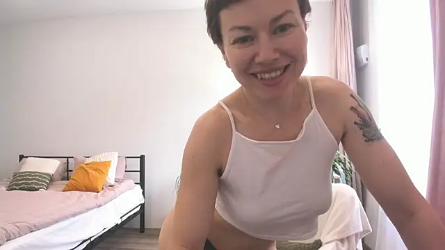 Alexisweet online show from May 2026 02:48:02 AM