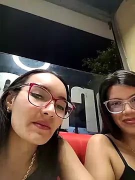 LinzyBaner online show from October 2025 12:12:02 AM