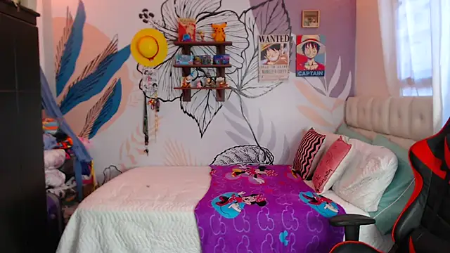 LinzyBaner online show from February 2025 09:43:01 PM