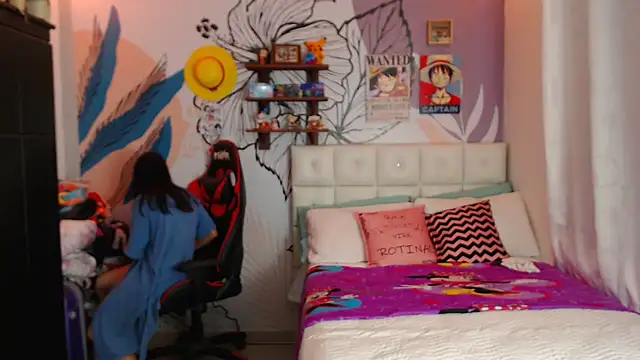 LinzyBaner online show from February 2025 11:37:02 PM