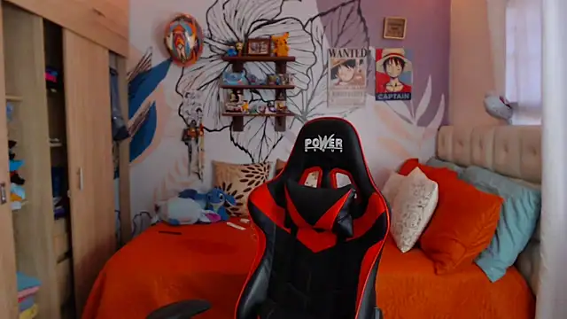 LinzyBaner online show from November 2025 10:03:02 PM