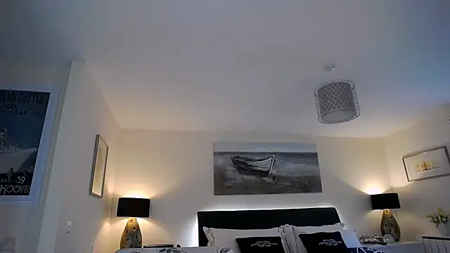 AlbanyWhite online show from May 2026 11:59:02 AM