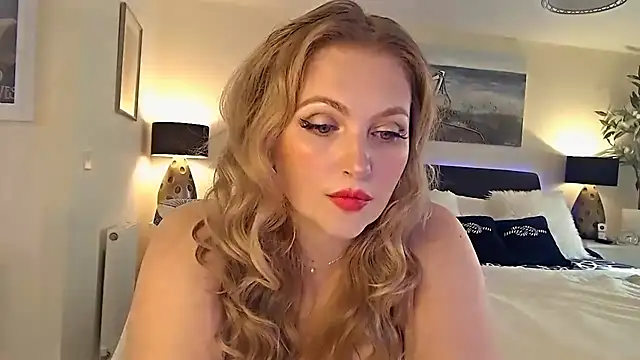 AlbanyWhite online show from February 2025 02:31:02 PM