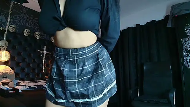 AlexHoe  online show from March 2026 06:30:02 PM