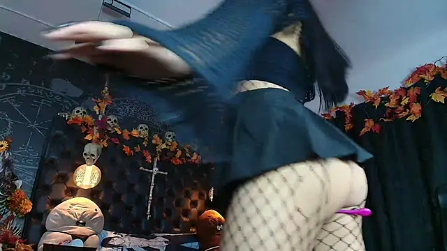 AlexHoe  online show from September 2025 06:47:02 PM