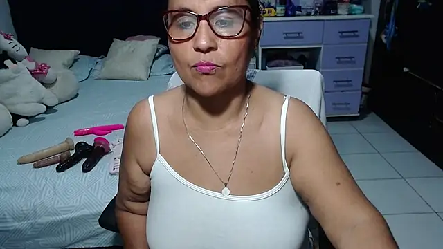 pervert mommy  online show from May 2026 10:03:02 AM