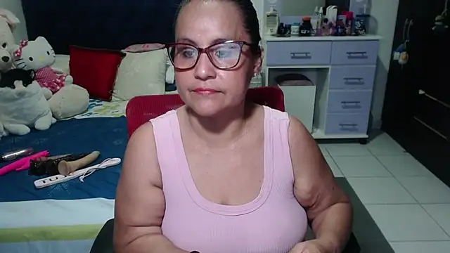 pervert mommy  online show from November 2025 10:37:01 AM