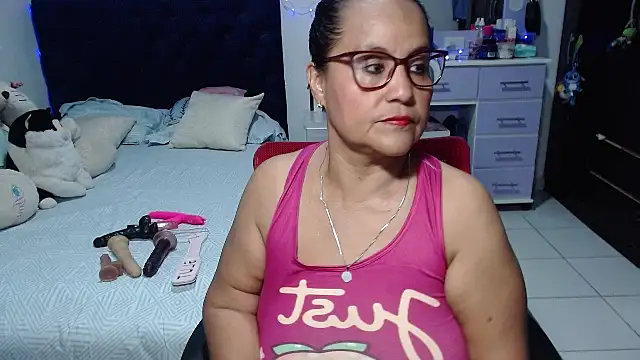 pervert mommy  online show from May 2026 10:10:02 AM