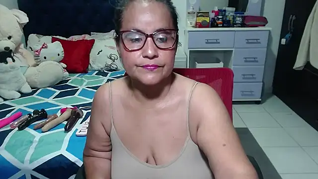 pervert mommy  online show from October 2025 10:49:01 AM