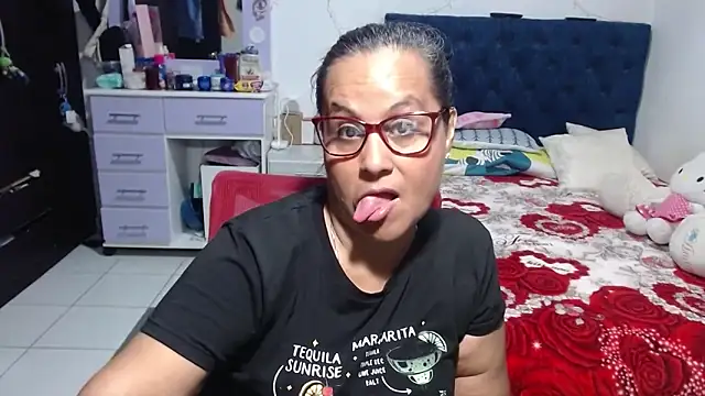 pervert mommy  online show from May 2026 02:04:02 PM