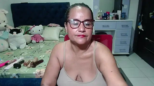 pervert mommy  online show from December 2025 10:47:02 AM