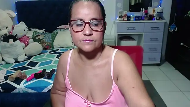 pervert mommy  online show from December 2025 01:02:02 PM