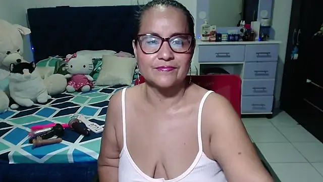 pervert mommy  online show from December 2025 09:55:01 AM