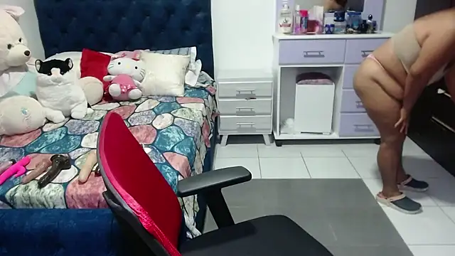 pervert mommy  online show from October 2025 10:25:01 AM