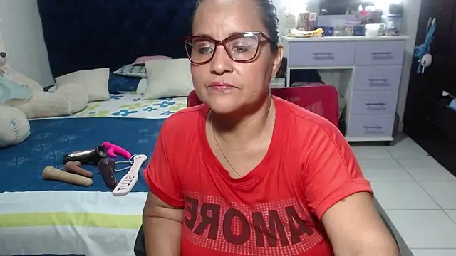 pervert mommy  online show from April 2026 11:12:01 AM