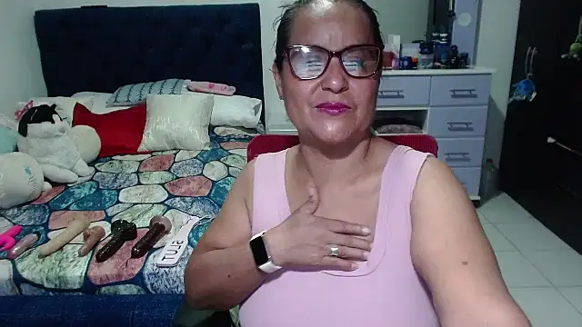 pervert mommy  online show from October 2025 09:54:01 AM